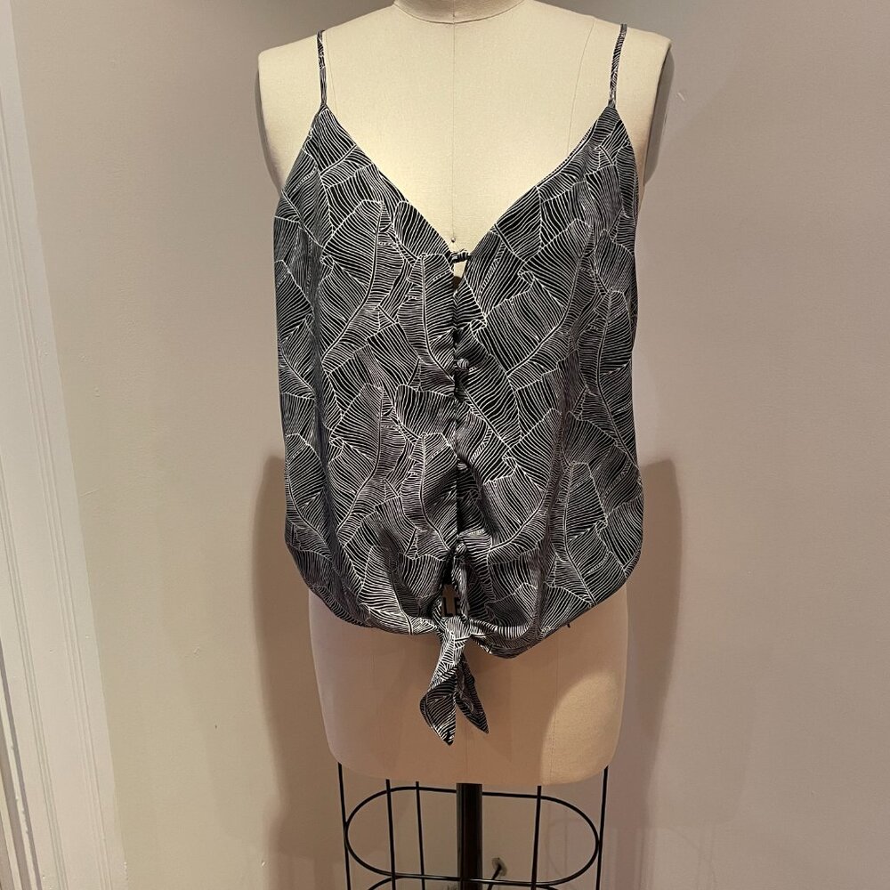 Sienna Sky, button an tie loose tank  top, Size Large, Black and White